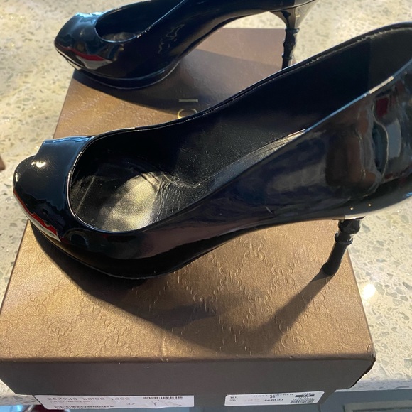 GUCCI SHOES - Picture 2 of 5